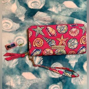 SIMPLY SOUTHERN CORAL SEASHELL PRINT FULL ZIP QUILTED WRISTLET NWT